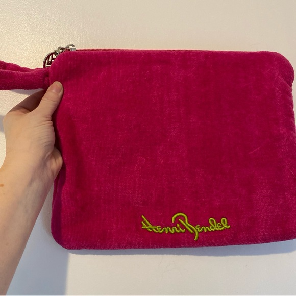 Henri Bendel Fuchsia Wet Bikini Clutch - Picture 3 of 8